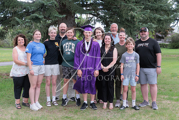 2025 Grads at the Park (467)