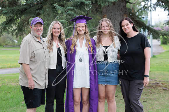 2025 Grads at the Park (385)