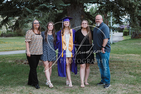 2025 Grads at the Park (239)