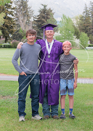 2025 Grads at the Park (317)