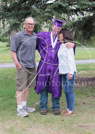 2025 Grads at the Park (301)