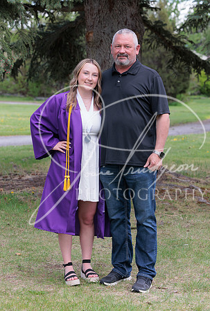 2025 Grads at the Park (276)
