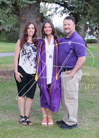 2025 Grads at the Park (97)