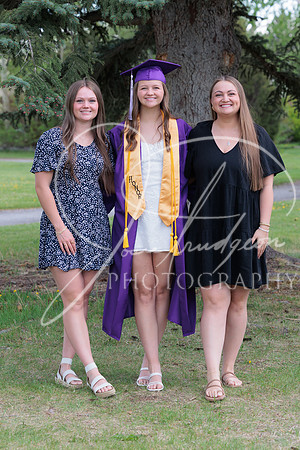 2025 Grads at the Park (241)
