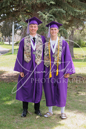 2025 Grads at the Park (264)