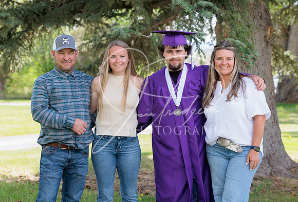 2025 Grads at the Park (69)