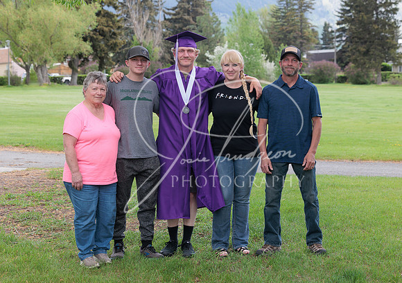 2025 Grads at the Park (338)