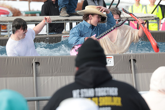 12 Polar Plunge (19)