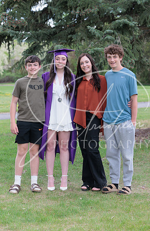 2025 Grads at the Park (371)