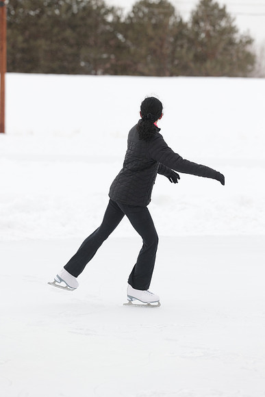 14 Learn to figure Skate (25)