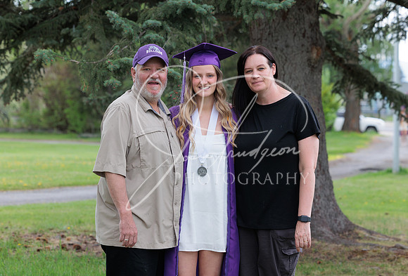 2025 Grads at the Park (393)
