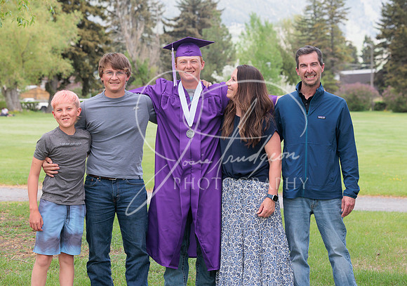 2025 Grads at the Park (308)