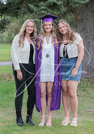 2025 Grads at the Park (386)