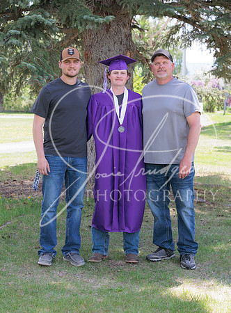 2025 Grads at the Park (31)